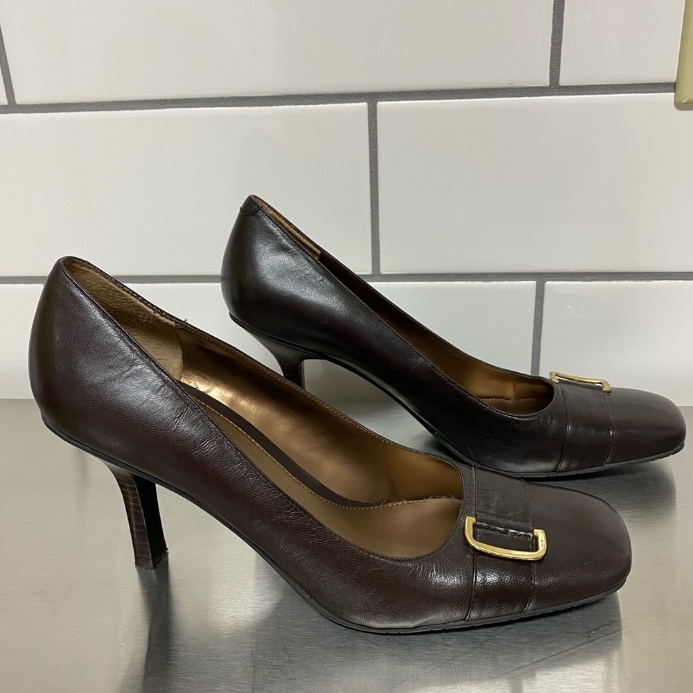 Bandolino Square Toe Heels